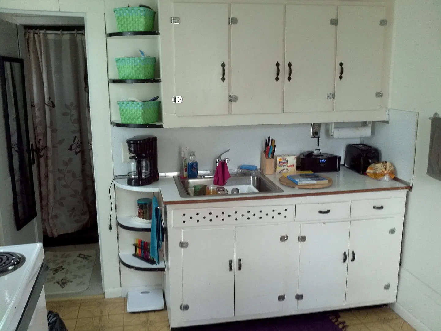 Studio, 400 sqft, $530 — Photo 2