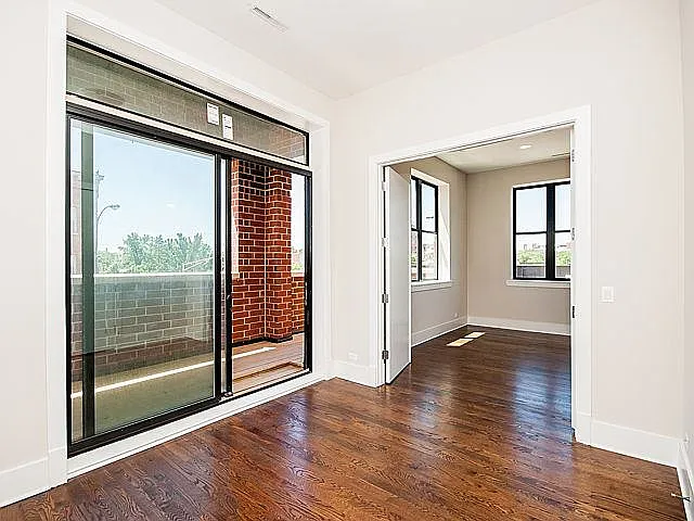 4601 N. Ravenswood Ave. — Photo 8