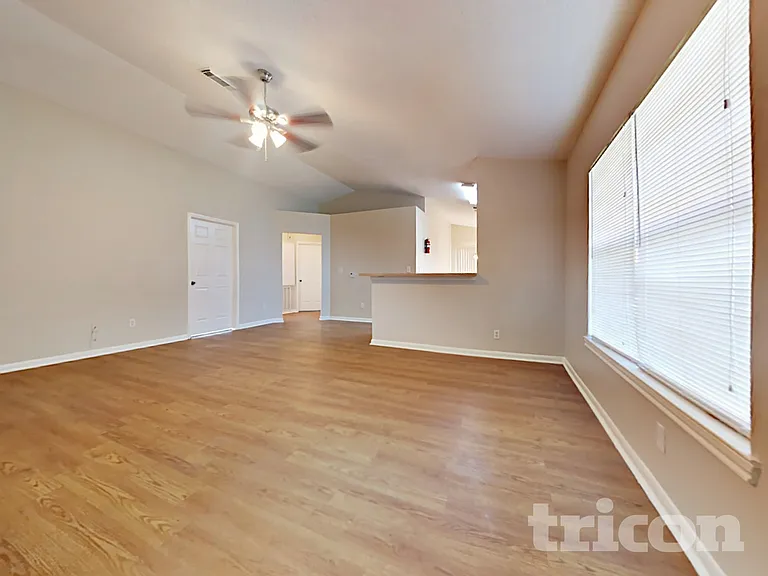 3239 Kelling St — Photo 5