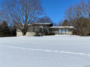 7847 Cahill Rd, Manlius, NY 13104