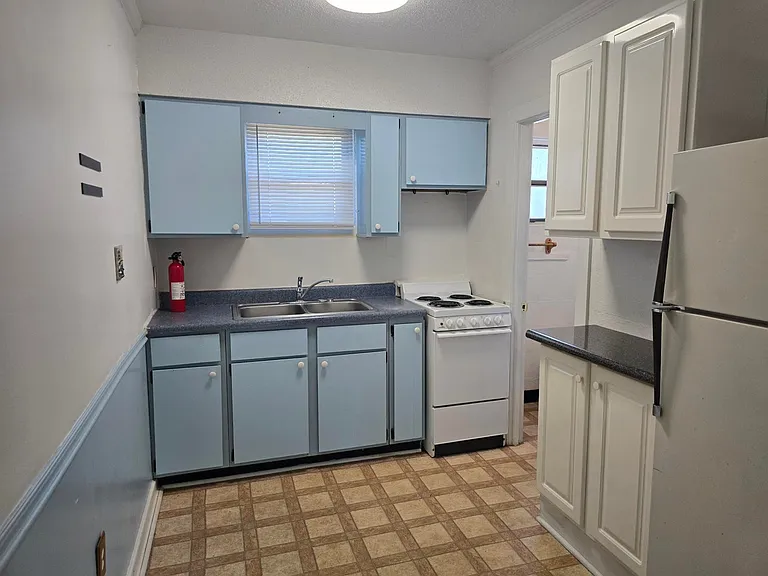 551 E Miracle Strip Pkwy #7 — Photo 4