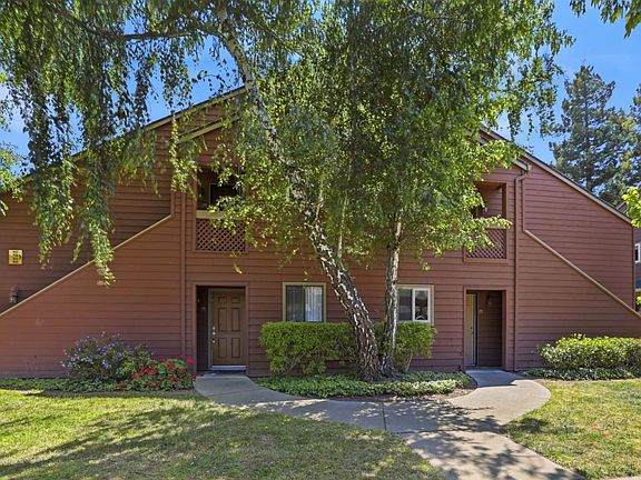 4th image of 945 Catkin Ct