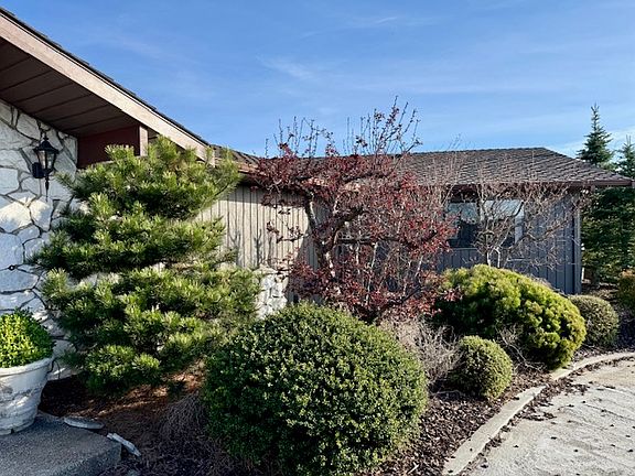 4th image of 5111 Naches Heights Rd