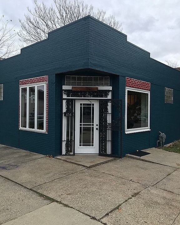 1st image of 454 Crosby St NW