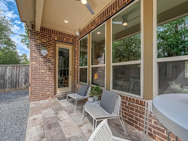 23 Silver Rock Dr — Photo 38