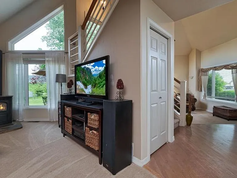 1480 Cresthaven Dr — Photo 22