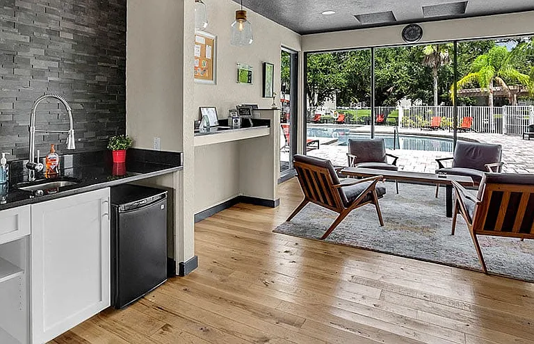 The Summit at Sabal Park Apartments — Photo 6