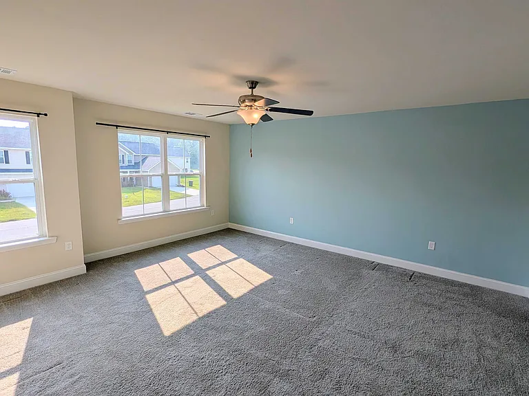 708 Mill Creek Cir — Photo 13