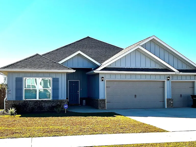 31470 Shadwell Dr — Photo 1