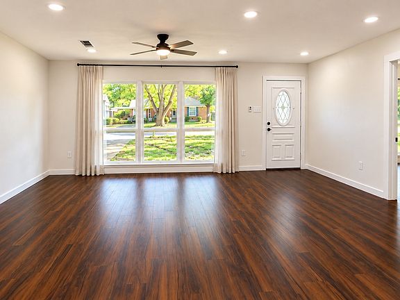 4th image of 10527 Cayuga Dr