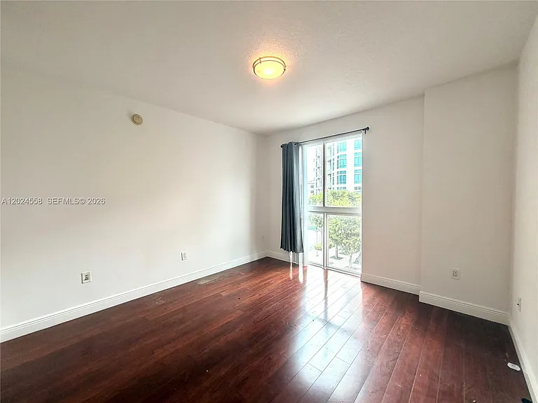 7290 SW 90th St #303 — Photo 8