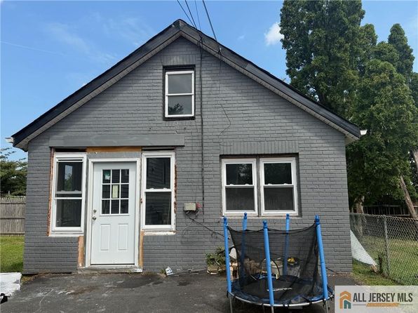 67 Foyer St #4