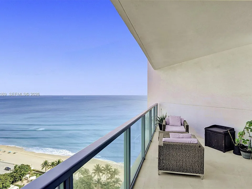 3101 S Ocean Dr #2005