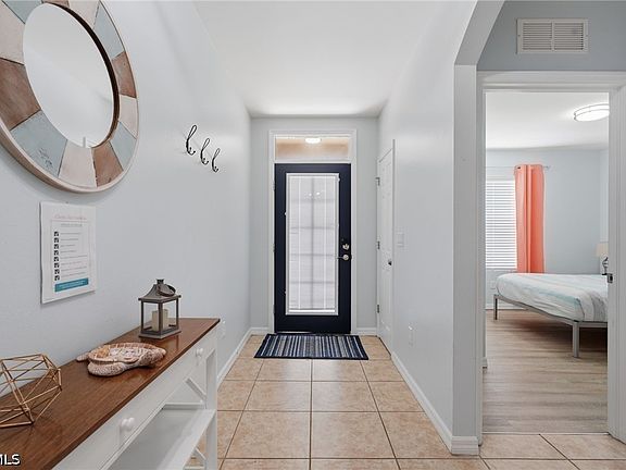 4th image of 2521 SW 11th Pl