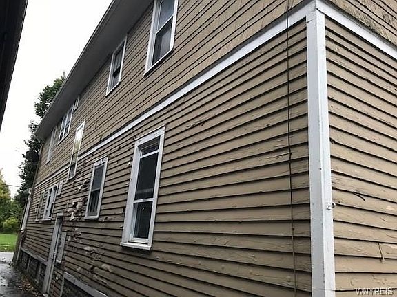 3rd image of 569 West Ave