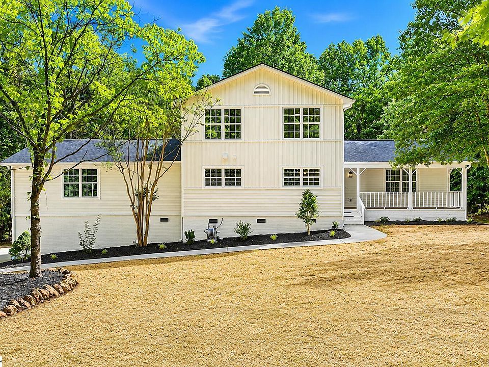 1st image of 8 Overlook Ct