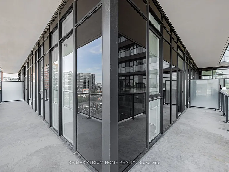 285 Dufferin St #706 — Photo 30