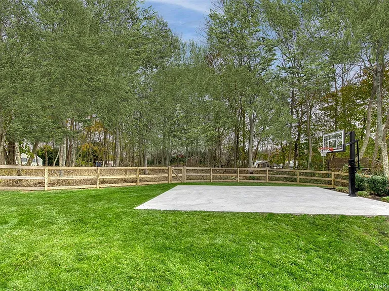 1700 Cedar Dr — Photo 22