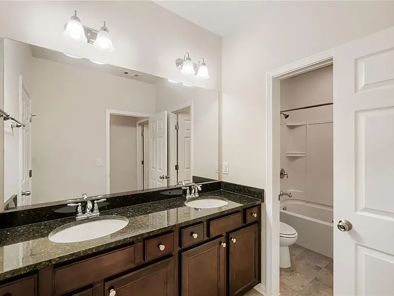 2444 Norwood Dr SE — Photo 26
