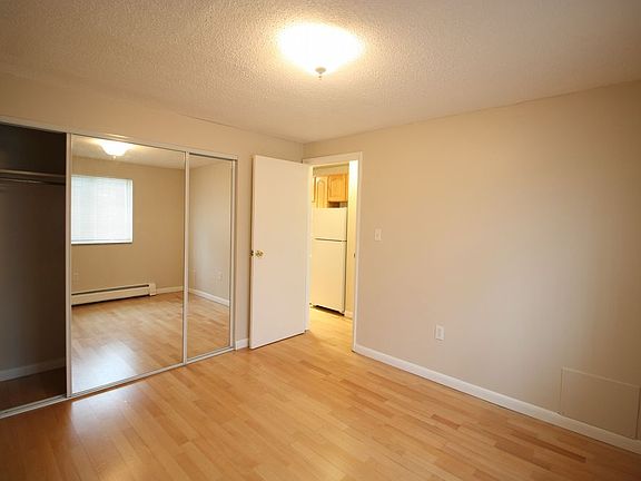 5th image of 1451 Detroit St APT 111