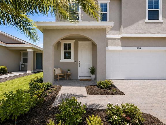 2nd image of 5718 Los Robles Ct