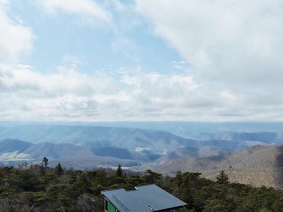 2nd image of 148 Pond Rd