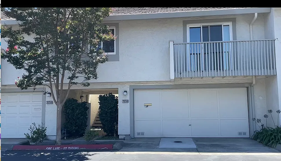 2 bed, 1060 sqft, $4,250 — Photo 1