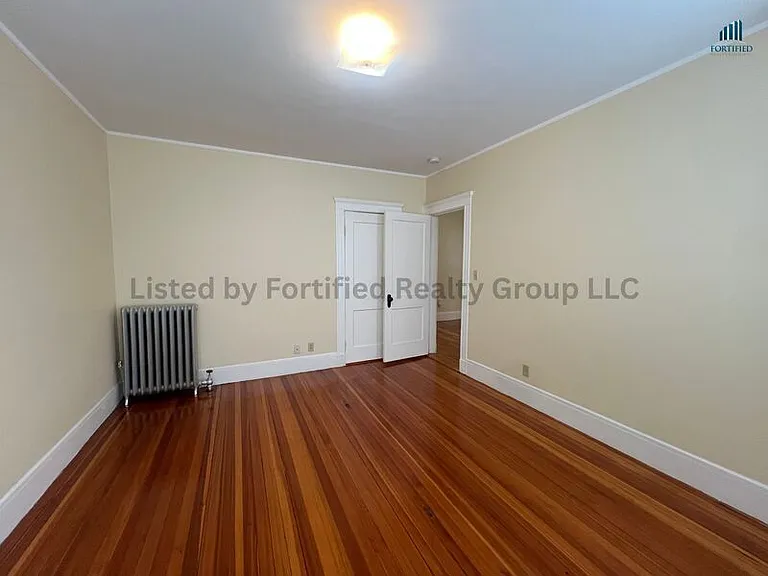 142 Washington St #3 — Photo 8
