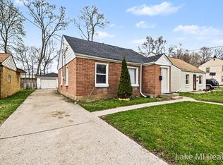 905 Dickinson St SE, Grand Rapids, MI 49507