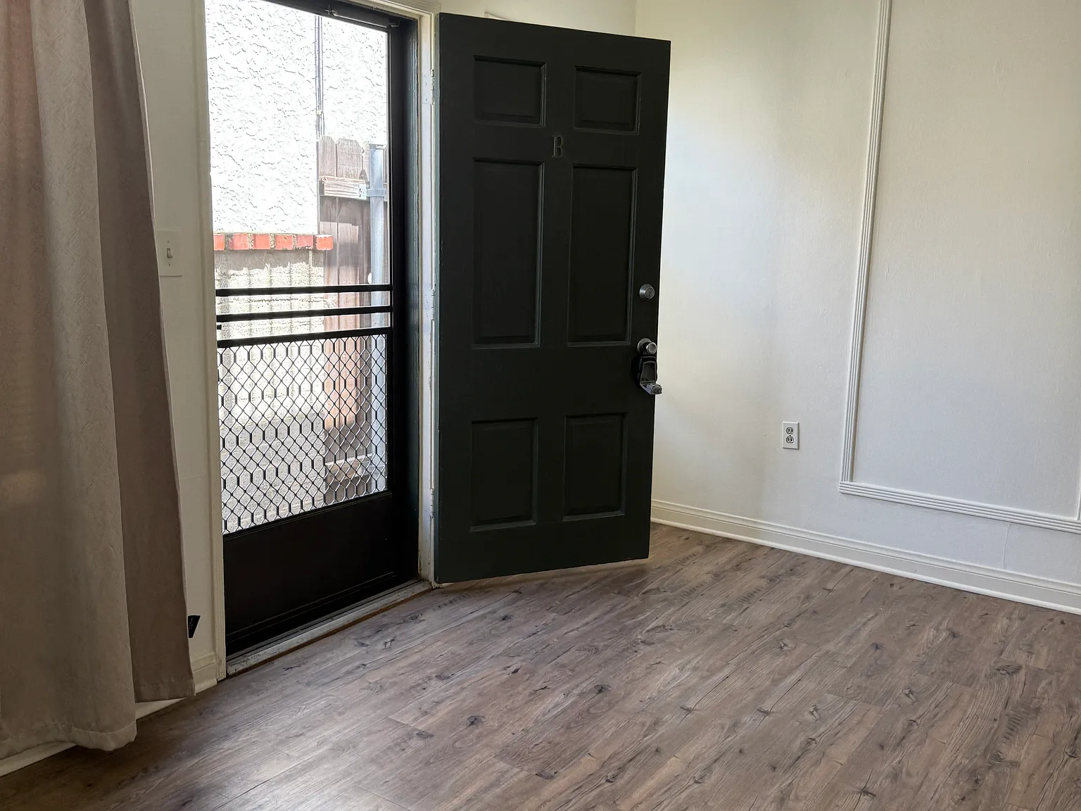 Studio, $1,590 — Photo 2