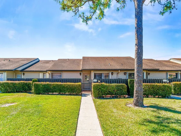 704 Sunny Pine Way #C, Greenacres, FL 33415