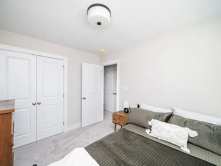 76 Sunburst Villa Dr — Photo 20