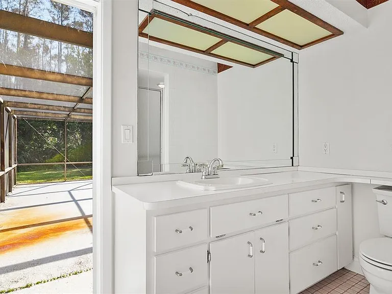 10206 Lakeview Dr — Photo 36