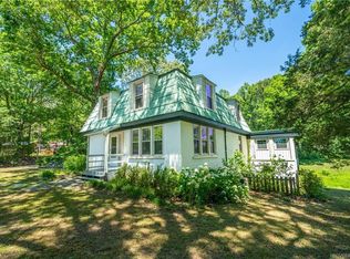28 N Lake Dr, Columbia, VA 23038