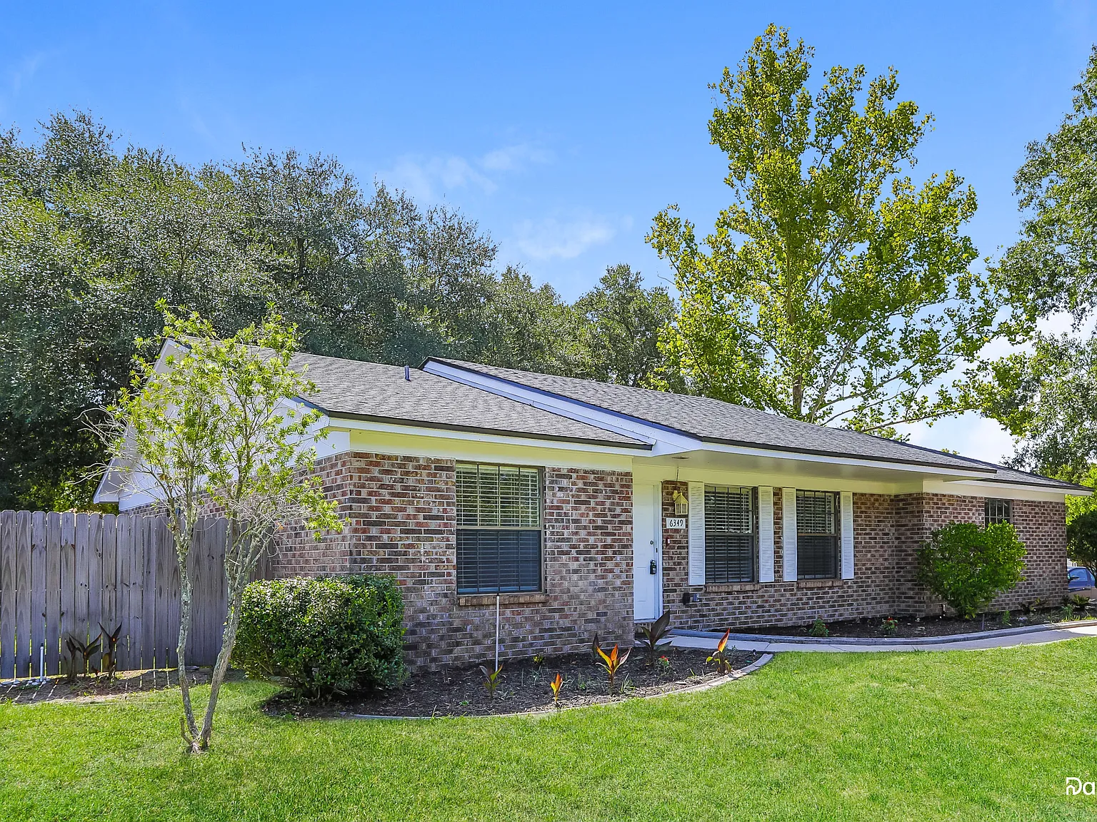 4 bed, 2.0 bath, 1835 sqft, $1,990 — Photo 3