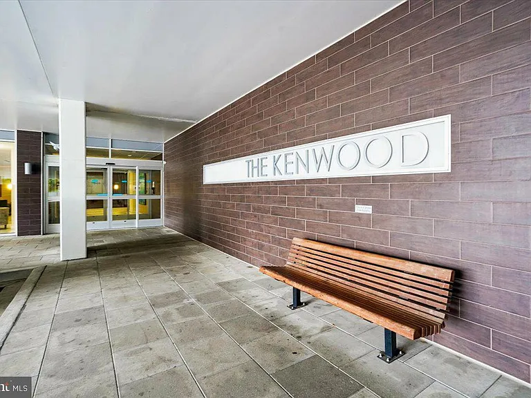 5101 River Rd #1201 — Photo 3