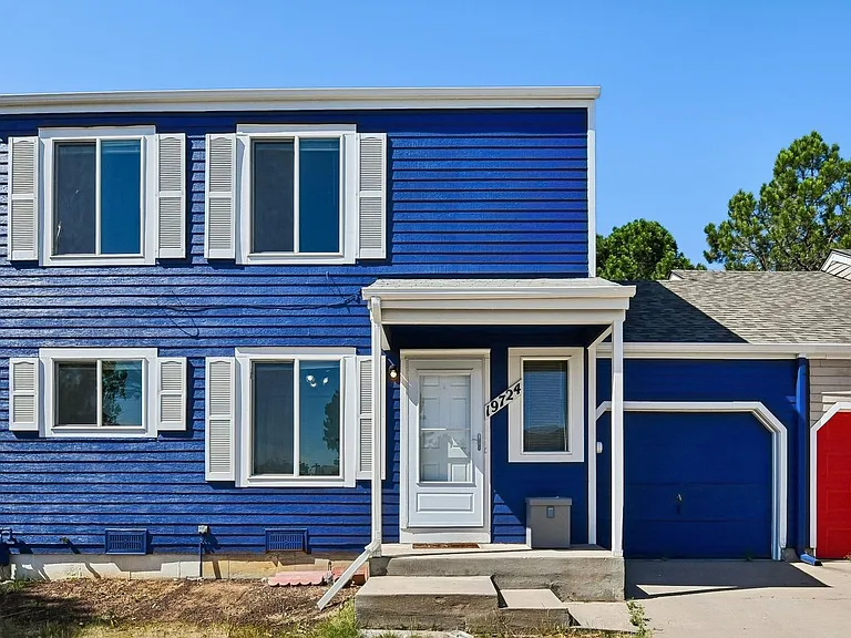 19724 E Loyola Cir — Photo 1