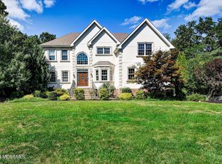 2 Hummingbird Ct, Howell, NJ 07731