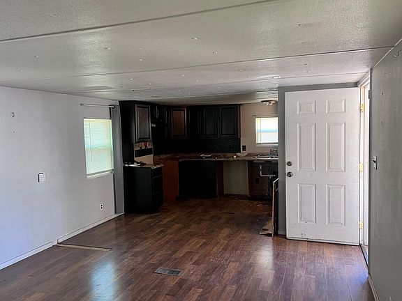 2nd image of 6230 Karlson Dr NE