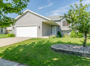 2695 Oshkosh Ln NW, Rochester, MN 55901