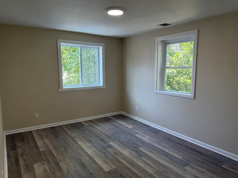 72 Benson St #4 — Photo 8
