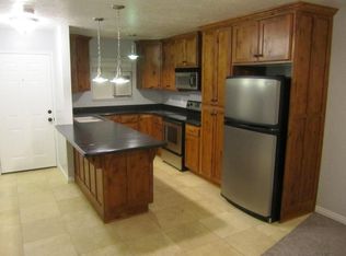 5614 S Meadow Ln APT 221, South Ogden, UT 84403