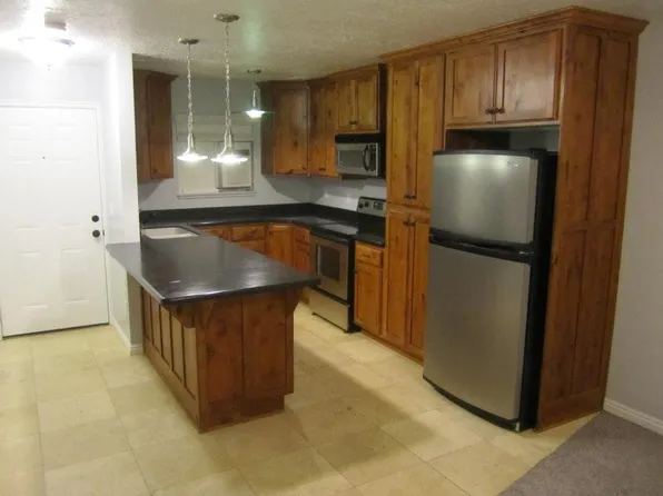(undisclosed Address), South Ogden, UT 84403