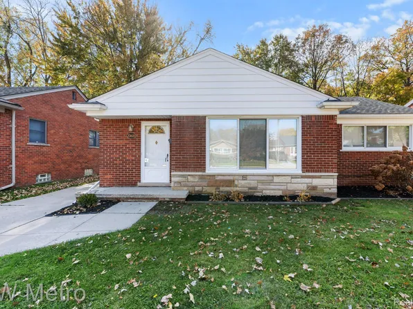 20600 Chalon St, Saint Clair Shores, MI 48080