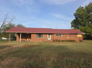 108 N Main St, Coal Hill, AR 72832