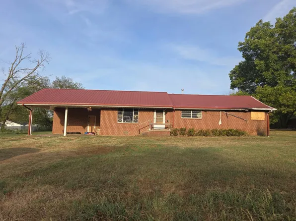108 N Main St, Coal Hill, AR 72832