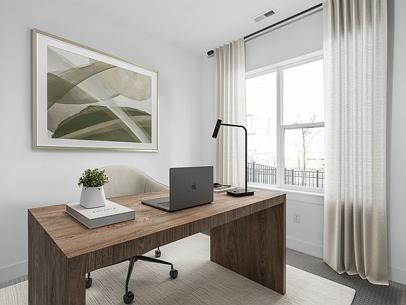 First Floor Bedroom or Office w Full Bath
