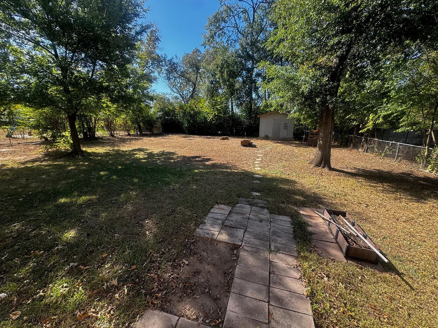 3 bed, 1484 sqft, $1,500 — Photo 4