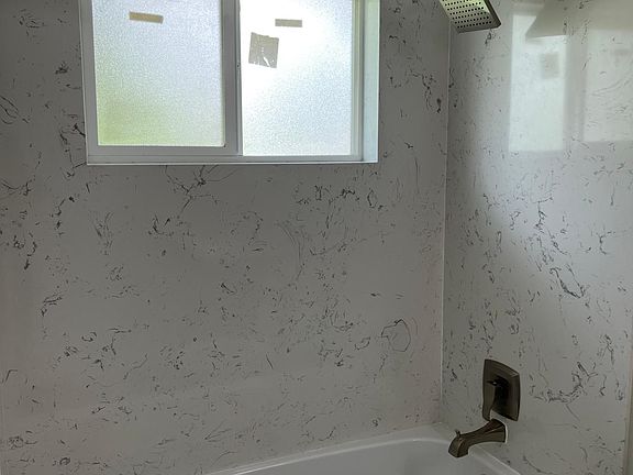 4th image of 3222 2nd Ave APT 4