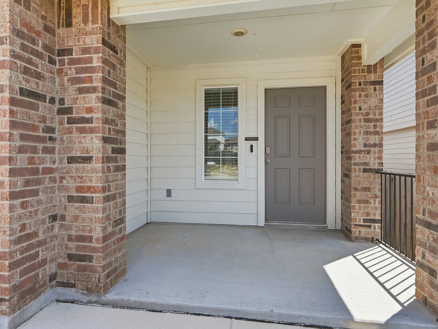 3 bed, 1485 sqft, $1,750 — Photo 3